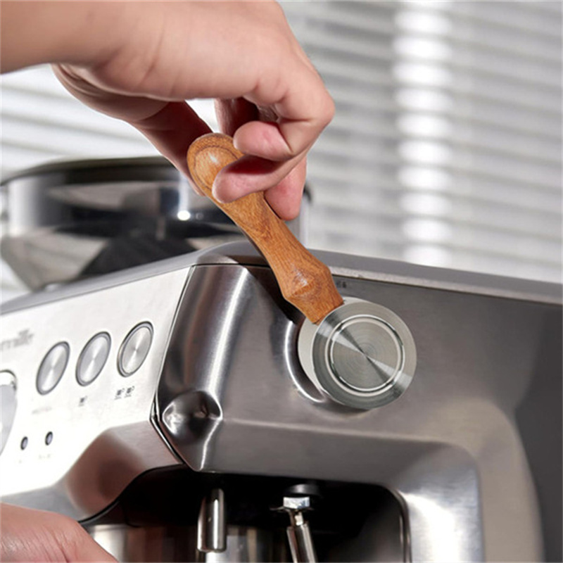 ذراع بخار لماكينة القهوة من نو - مراجعة Breville Espresso Bes870 وسعره
